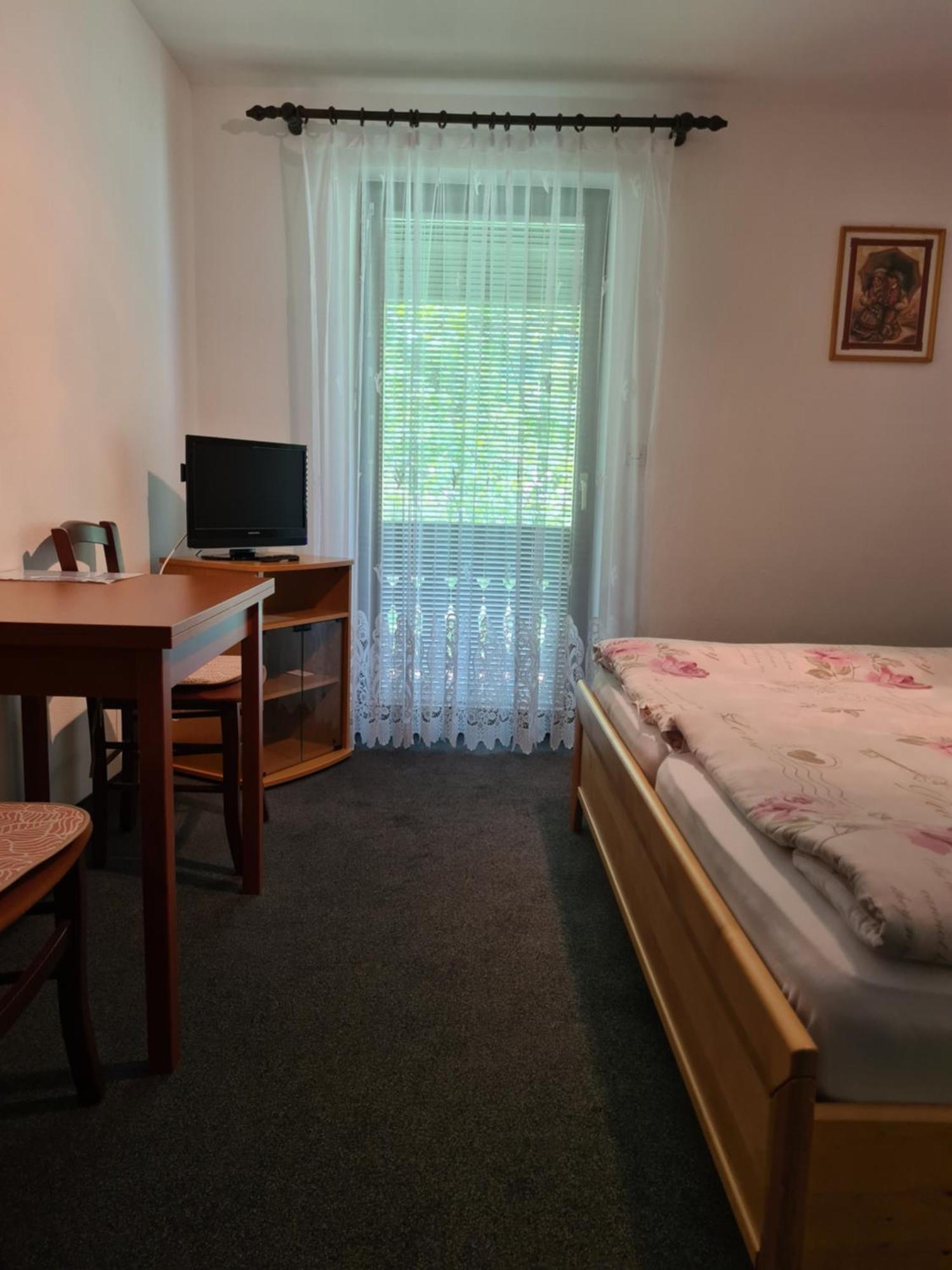 Gostilna Batist Bed & Breakfast Bohinjska Bela Room photo