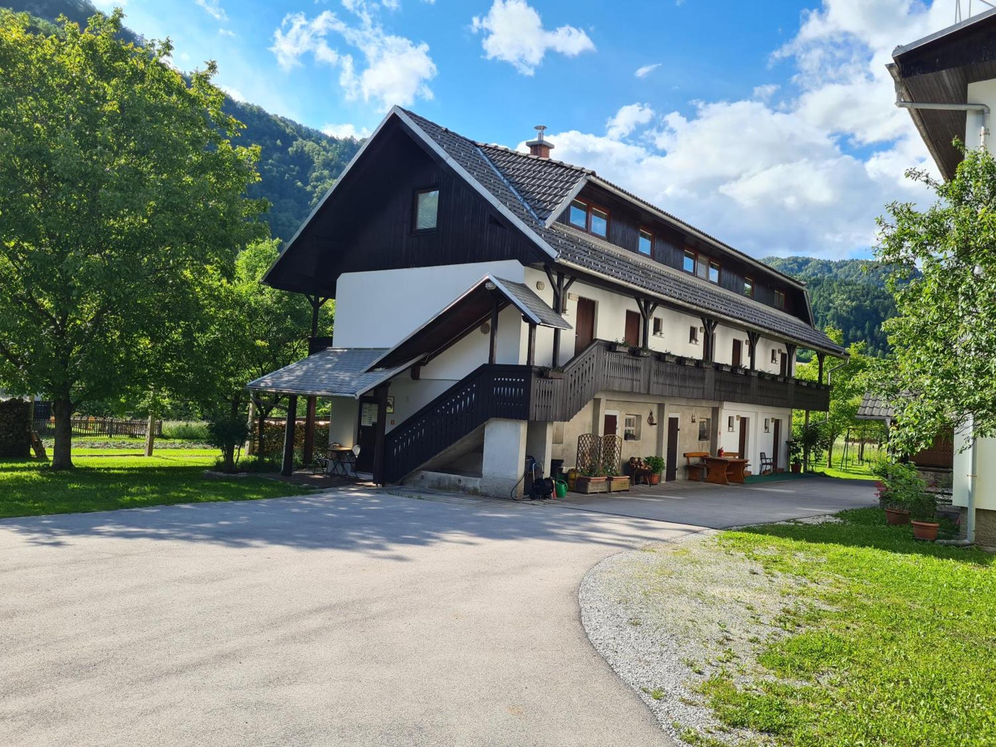 Gostilna Batist Bed & Breakfast Bohinjska Bela Exterior photo